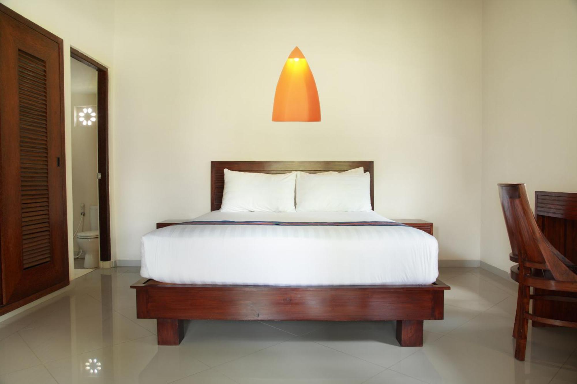 Puri Rinjani Bungalows & Hostel Kuta  외부 사진