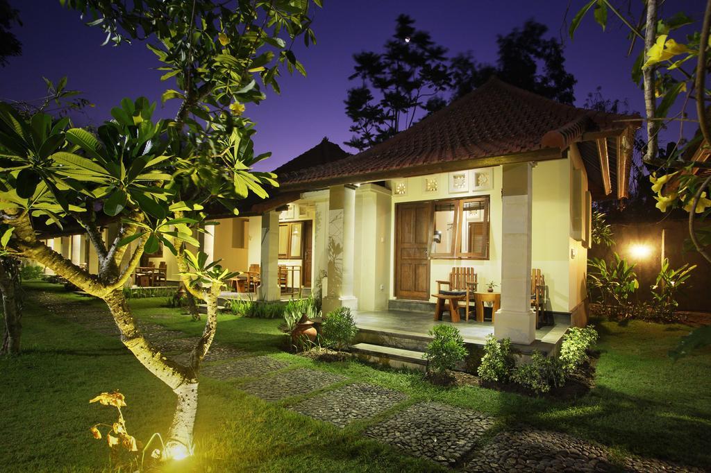 Puri Rinjani Bungalows & Hostel Kuta  외부 사진
